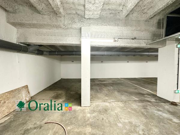Parking · Location Bordeaux (33000)