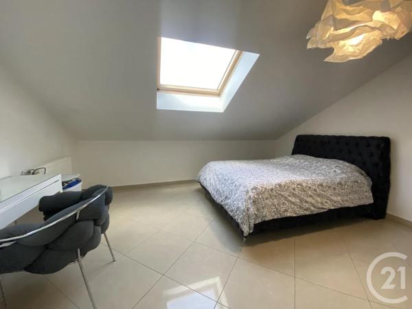 Maison à vendre  6 pièces - 125,20 m 2   ST CLAIR DE LA TOUR  - 38