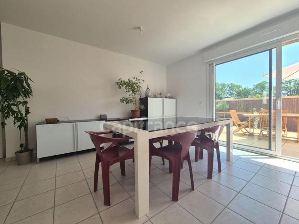 Maison à vendre 4 pièces LE GUA (17), trois chambres, garage. Jardin de 402m²