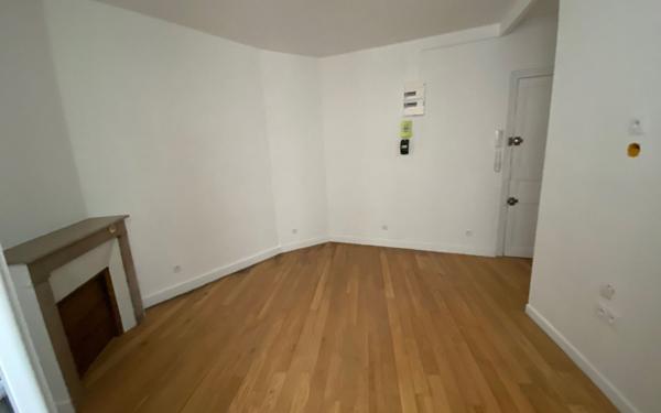 Appartement à vendre    1 pièce • 21 m2 Nogent-sur-Marne