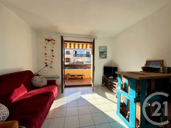 Appartement F1 à vendre  1 pièce - 18 m2 LA LONDE LES MAURES - 83