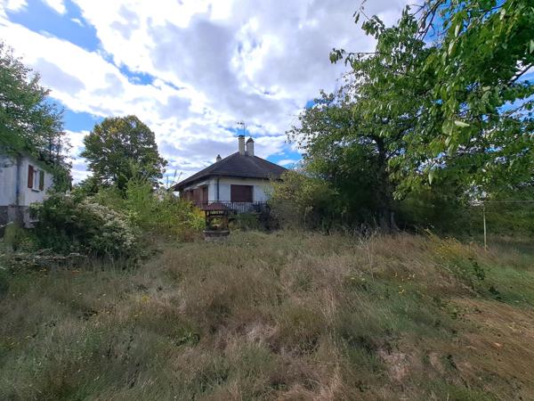 Pavillon plain-pied sur sous-sol surélevé avec grenier aménageable