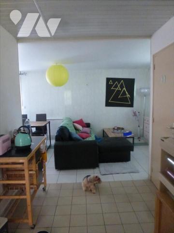 Maison d'habitation comprenant:Entrée, séjour-salon, cuisine, arrière cuisine, WC, une chambre,...