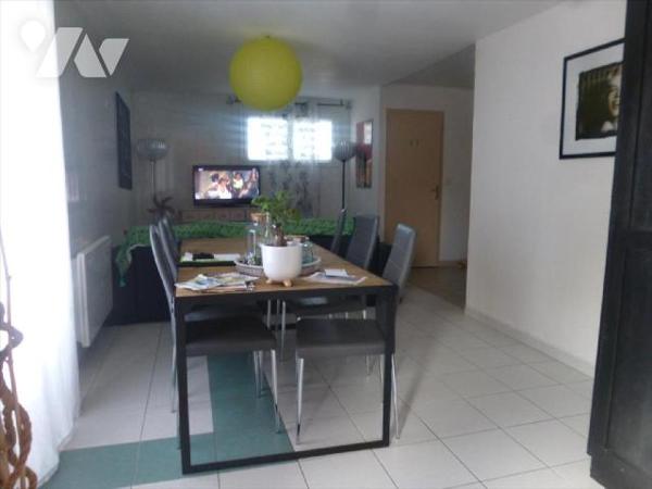 Maison d'habitation comprenant:Entrée, séjour-salon, cuisine, arrière cuisine, WC, une chambre,...