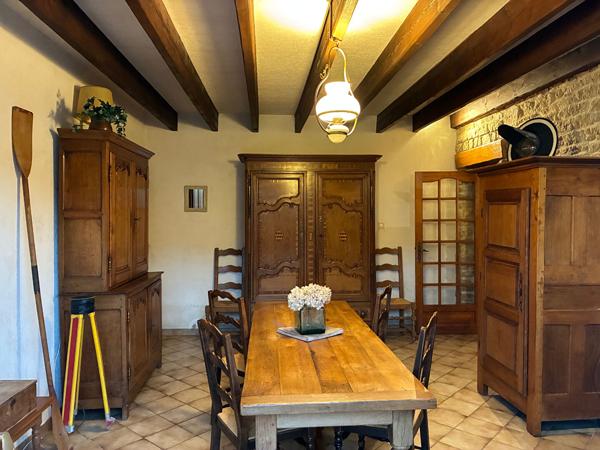 Maison à vendre 296 000 € Angey 12 p 178 m² DPE E