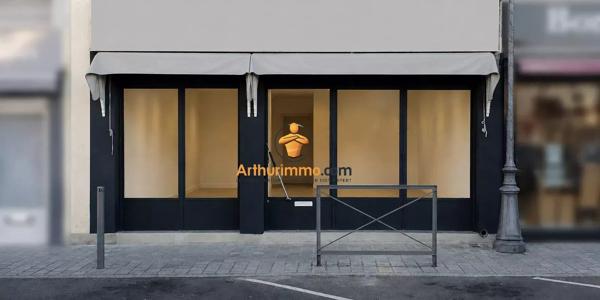Location                                                      Local commercial
                        
                     2 pièces                      56 m2                     à Tarbes