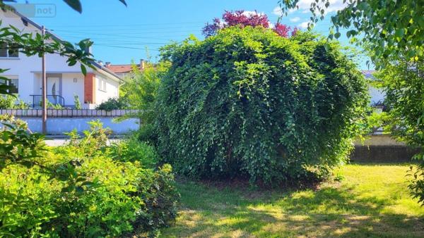 Maison à vendre à Saint-Étienne-lès-Remiremont dans les Vosges (88200), ref : 88038-1322