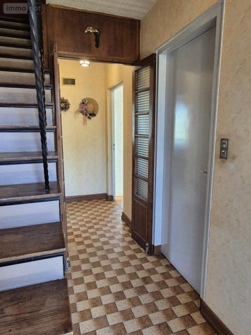 Maison à vendre à Saint-Étienne-lès-Remiremont dans les Vosges (88200), ref : 88038-1322