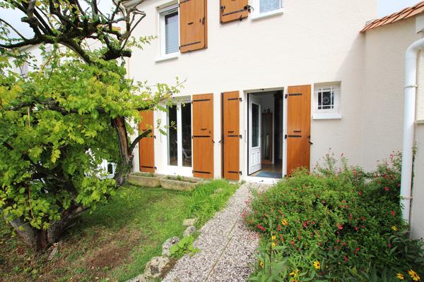 Agréable Maison à 5 minutes à vélo du centre ville