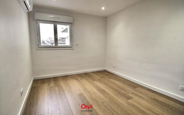 Appartement à vendre    3 pièces • 57 m2 Marseille 10