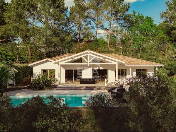 Très belle Villa proche Dune du Pilat. Élégance, volumes et cadre de vie privilégié