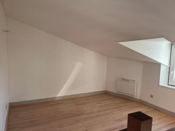 Appartement type F2 rénové d'une superficie de 31,69m² idéalement situé au centre ville de Luzarches