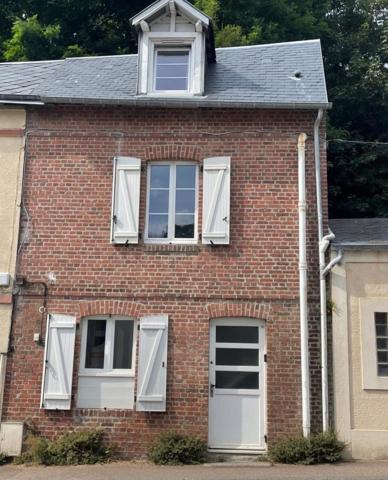 Maison
         2 pièces
        - 30 m² Exclusivité 140 000 € *
