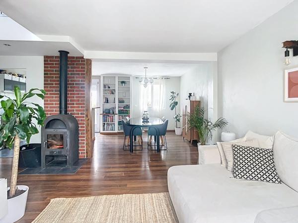 À VENDRE – Grande maison familiale 148 m² – Notre-Dame-d’Oé (37390) 6 chambres – Terrain clos ~700 m² – Tout à pied !