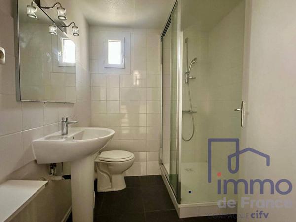 Maison mitoyenne à rénover  76 m²  Jardin  Terrasse