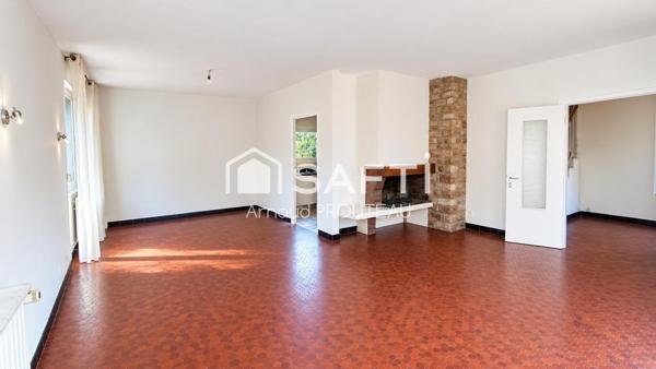 Maison Familiale de Type 5 + Double garage
