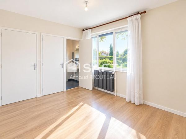 Maison Familiale de Type 5 + Double garage