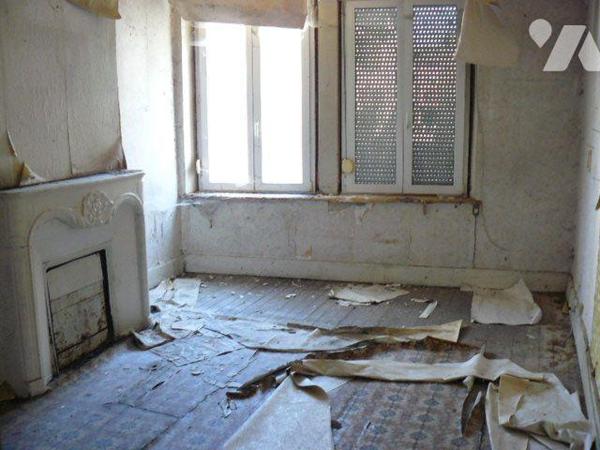 Immeuble à Vendre à Rambervillers (88700) en Vosges (88)

Proposition d'un immeuble en vente ...