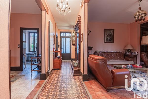 Maison 10 pièces de 252 m² à Auxy (45340)