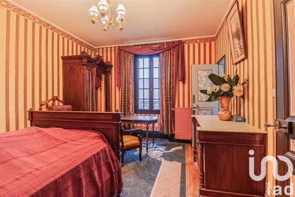 Maison 10 pièces de 252 m² à Auxy (45340)