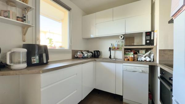 Appartement Corbeil Essonnes 3 pièce(s) 65.10 m2