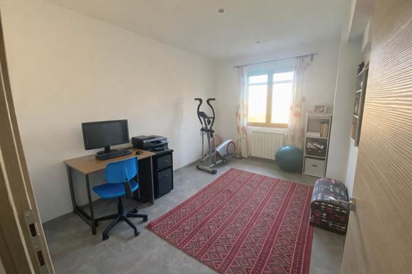 Maison Taillades 7 pièce(s) 203 m2