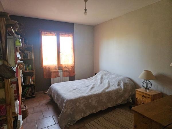 Maison Taillades 7 pièce(s) 203 m2