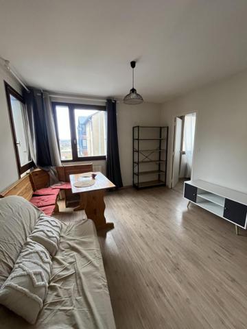 T1 Bis Meublé avec Cave et Parking Rodez SANS FRAIS D'AGENCE