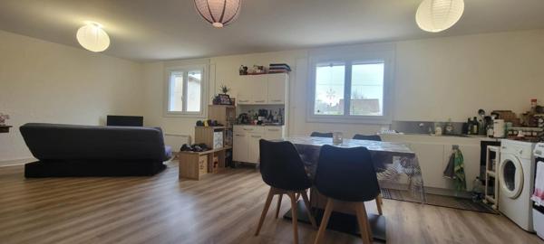 Locaux commerciaux/appartements  1263 M²