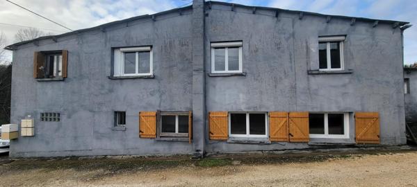 Locaux commerciaux/appartements  1263 M²