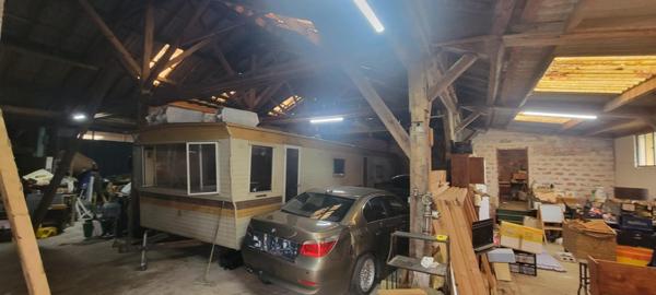 Locaux commerciaux/appartements  1263 M²