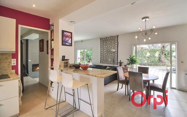 Maison à vendre    6 pièces •  Aix-en-Provence