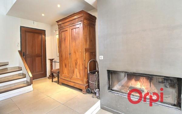 Maison à vendre    6 pièces •  Aix-en-Provence