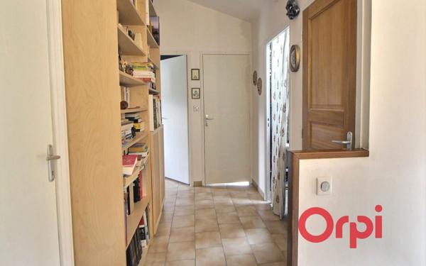 Maison à vendre    6 pièces •  Aix-en-Provence