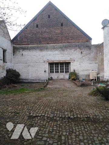 CONDE SUR ESCAUT MAGNIFIQUE ENSEMBLE IMMOBILIER AVEC MAISON-GRANGE-DEPENDANCES