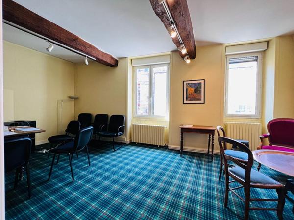 Immeuble Centre ville de Chateaubriant 4 pièces, 100 m2