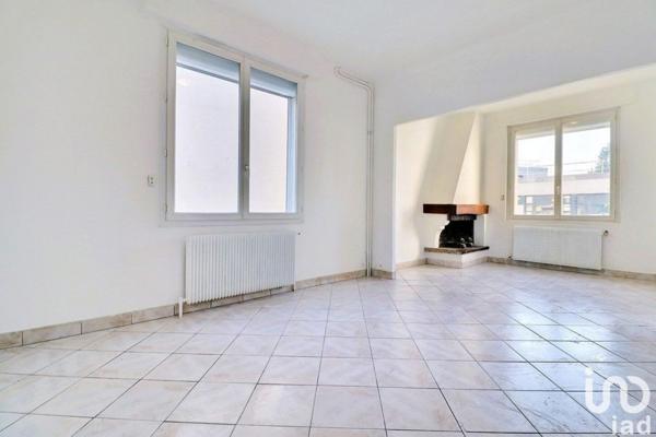 Maison 3 pièces de 61 m² à Pontault-Combault (77340)