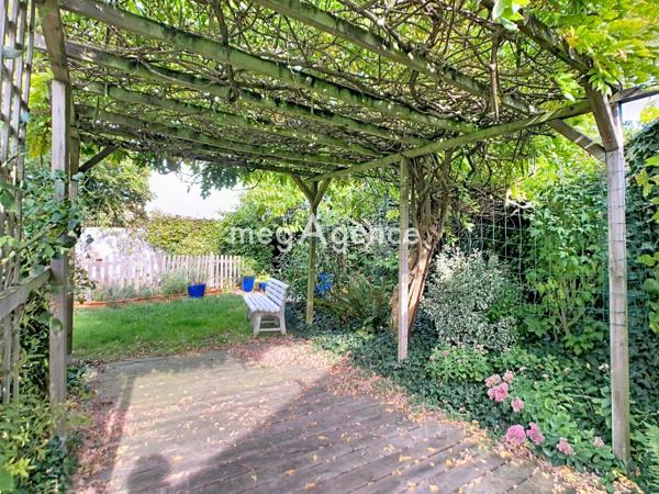 Maison à RIS-ORANGIS, 91130 - 6 pièces 170m²