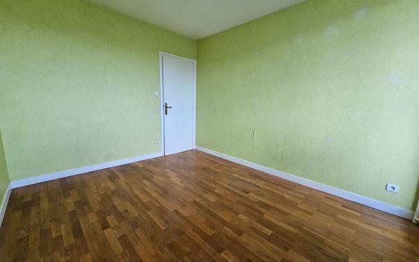 Appartement à vendre    4 pièces • 74,83 m2 Saint-Étienne