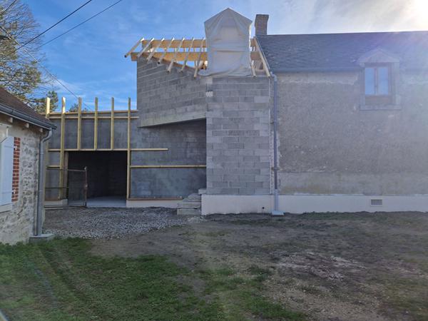 Maison ancienne Checy