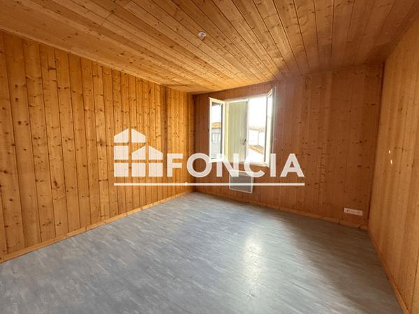 Location Maison 6 pièces 115.3 m² - 19 RUE JEANNE BARET Rochefort 17300