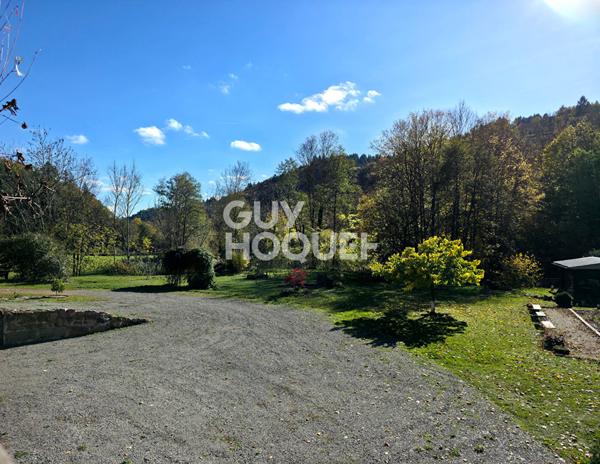 Maison idéale pour grande famille ou artisan !! 201 m² habitables et sous-sol complet !