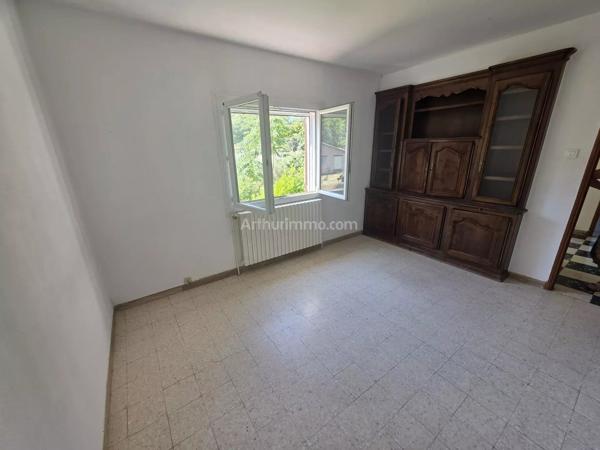 Vente                                                      Maison
                        
                     7 pièces                      138 m2                     à Draguignan
