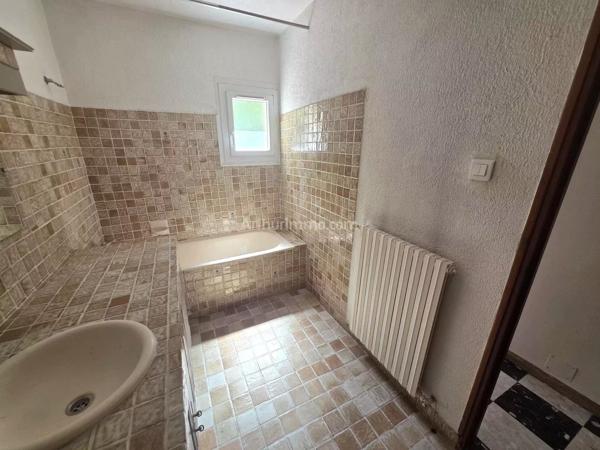 Vente                                                      Maison
                        
                     7 pièces                      138 m2                     à Draguignan