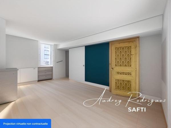 Centre-ville – Maison avec cour à rénover