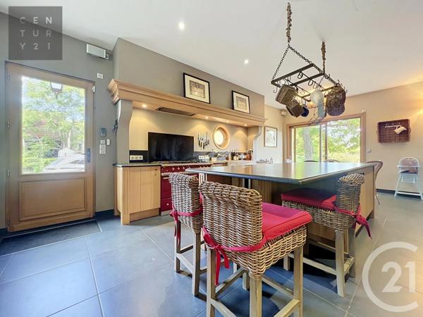 Maison à vendre  10 pièces - 341,36 m 2   PONT STE MARIE  - 10