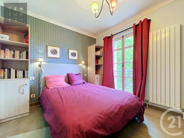 Maison à vendre  10 pièces - 341,36 m 2   PONT STE MARIE  - 10