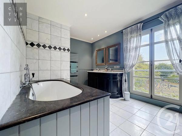 Maison à vendre  10 pièces - 341,36 m 2   PONT STE MARIE  - 10