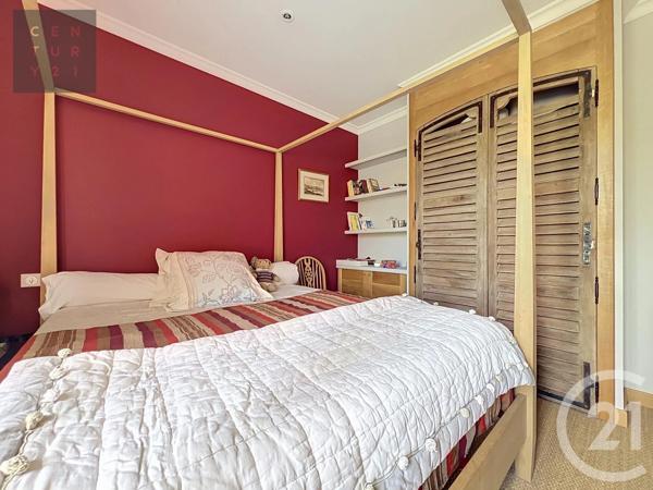 Maison à vendre  10 pièces - 341,36 m 2   PONT STE MARIE  - 10