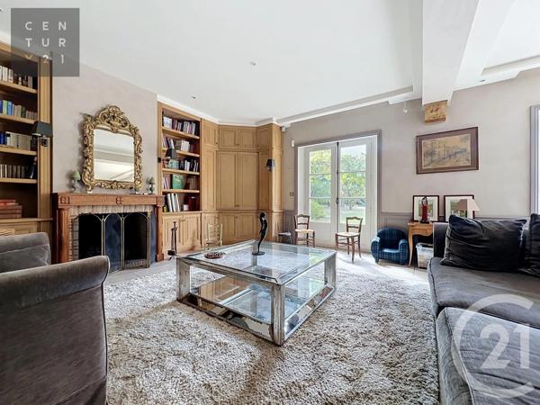 Maison à vendre  10 pièces - 341,36 m 2   PONT STE MARIE  - 10
